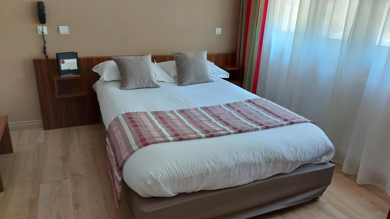 Hotel Brun Saint-Lattier 외부 사진