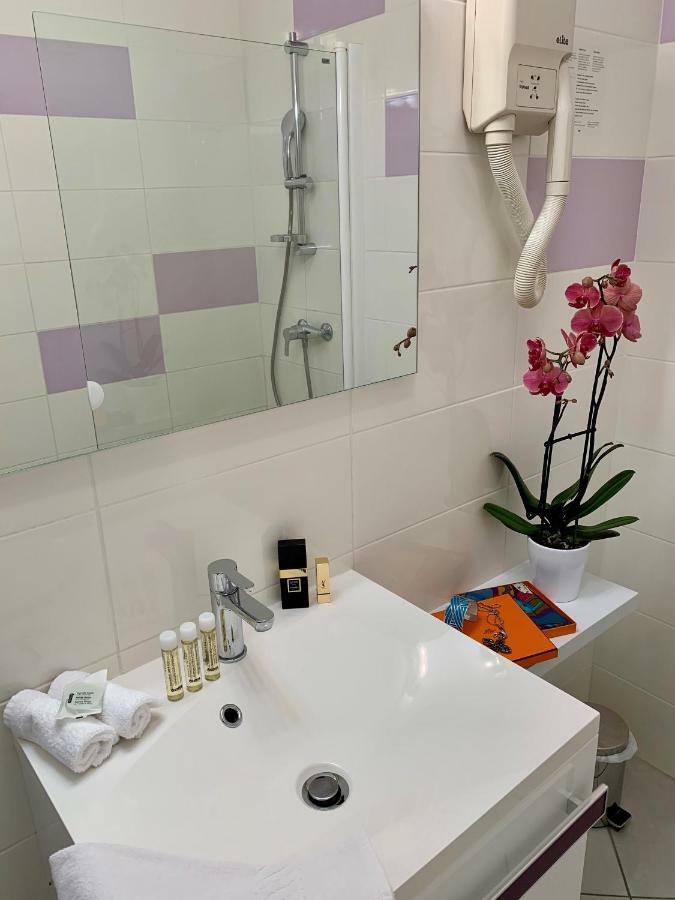 Hotel Brun Saint-Lattier 외부 사진