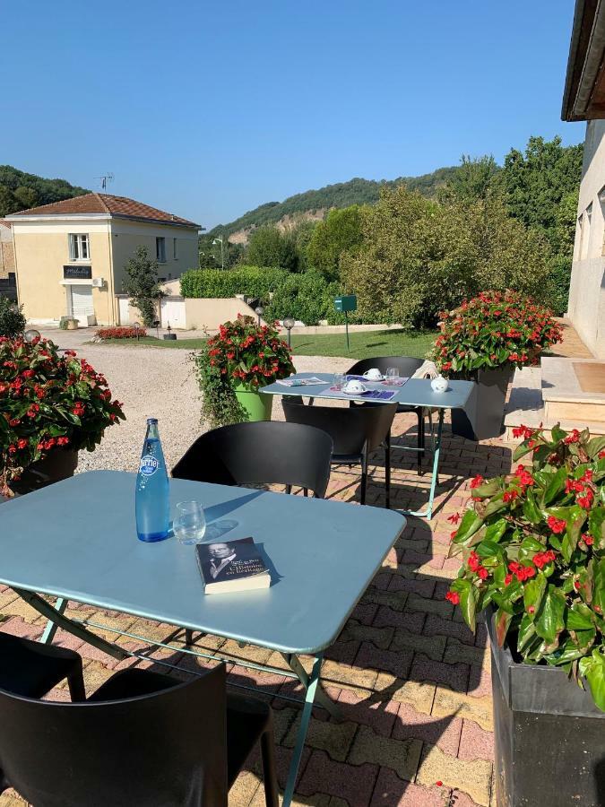 Hotel Brun Saint-Lattier 외부 사진